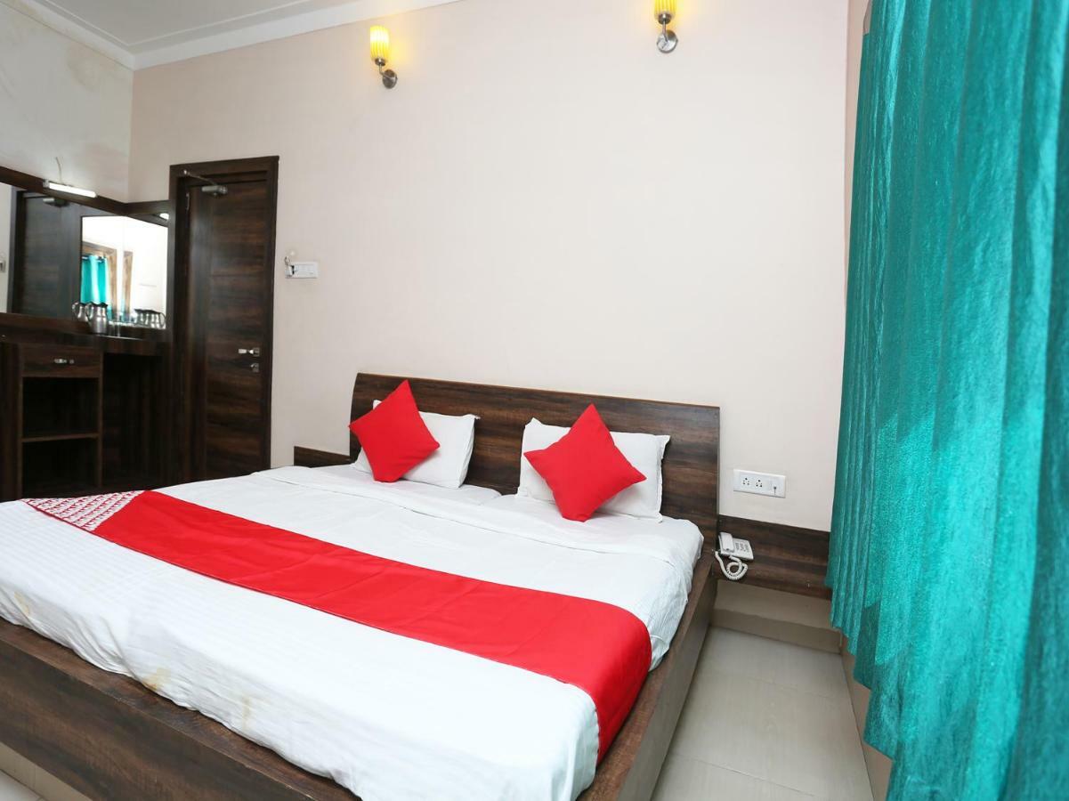 Oyo 29724 Hotel Kokila Resort 자발푸르 외부 사진